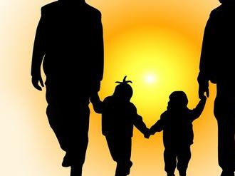 选择三代试管婴儿的广州家庭：花费与收益的全面评估